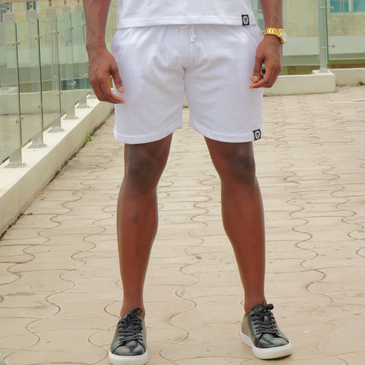 ESSENTIAL 01 / WHITE SHORTS
