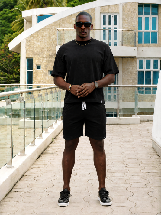 ESSENTIAL 01 / BLACK SHORTS